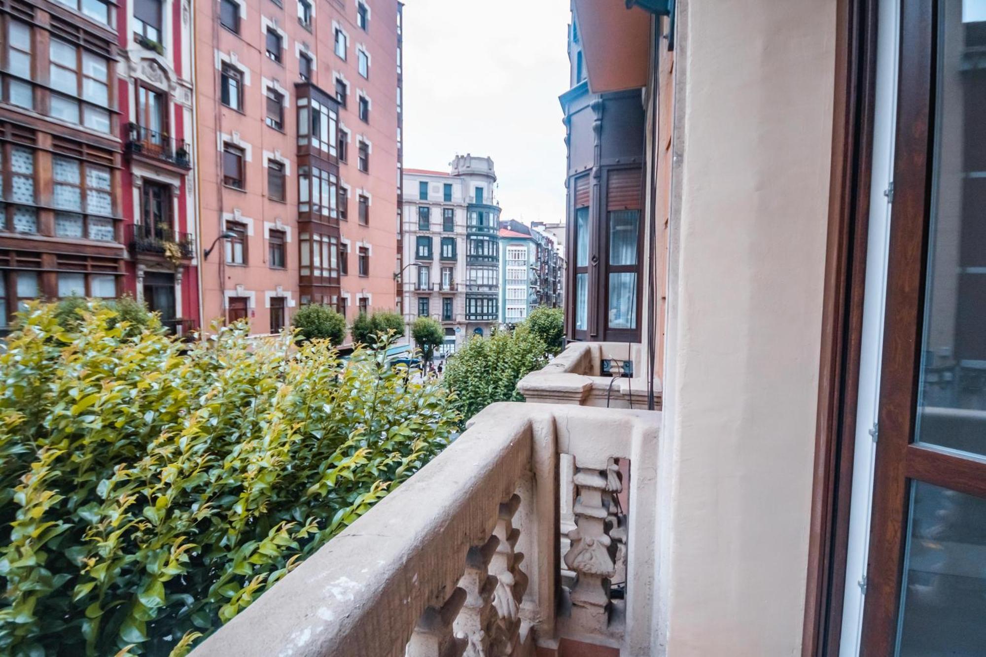 Gran Apartamento 6 Suites Bilbao Center Εξωτερικό φωτογραφία